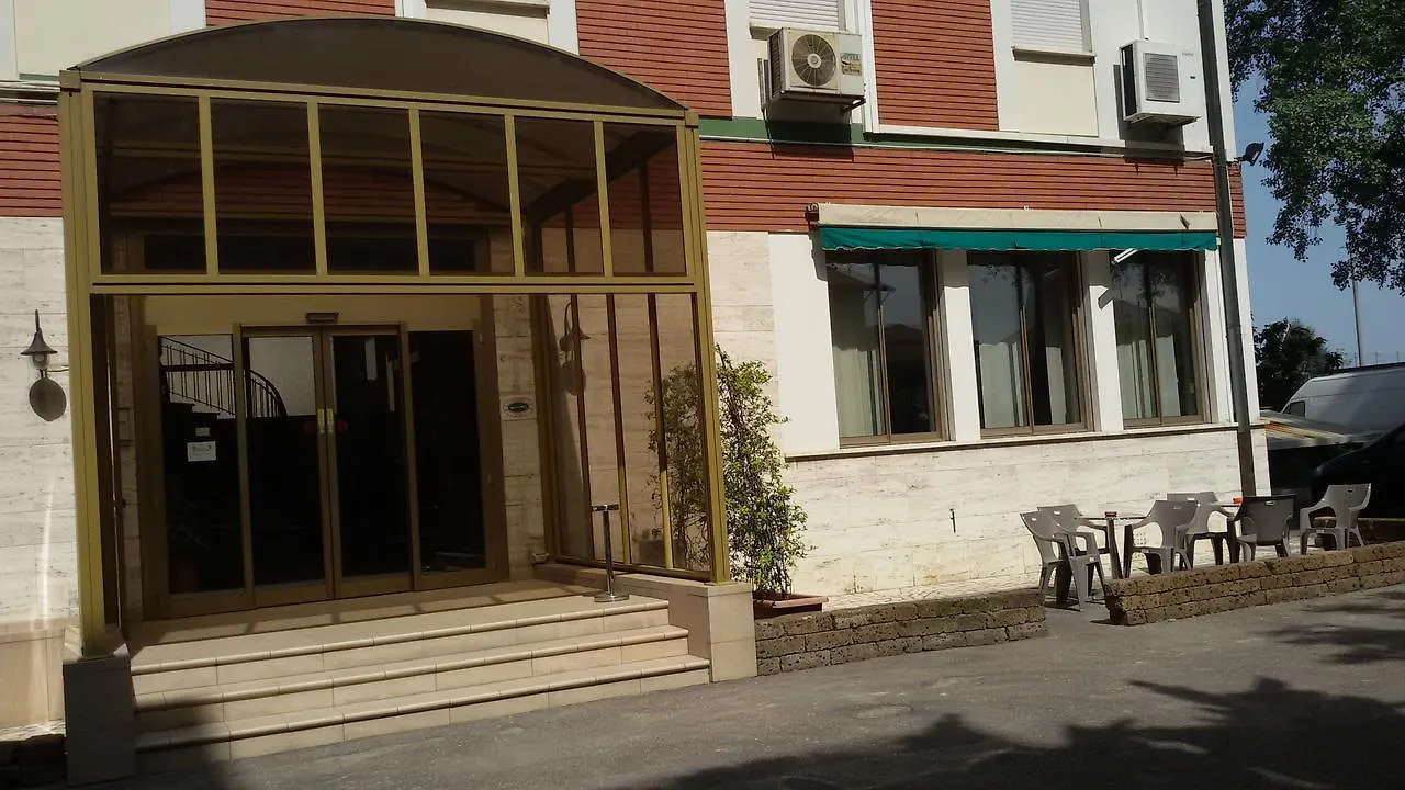 Hotel Morelli Russi